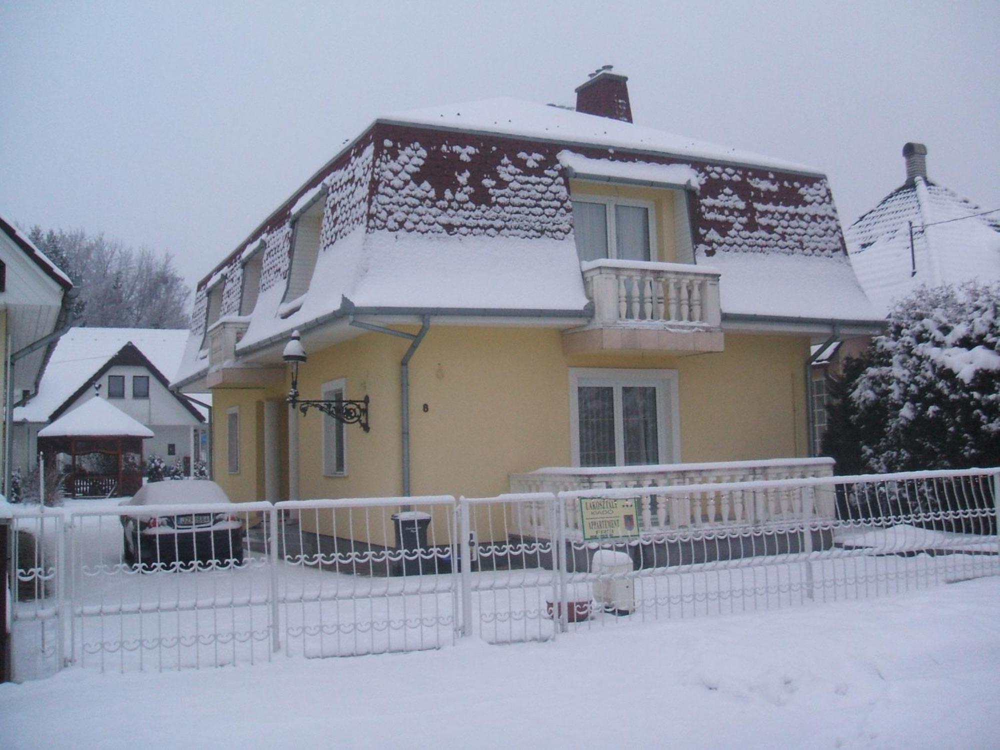 Apartmanhaz Cedrus 8 Залакарос Екстериор снимка