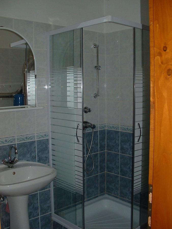 Apartmanhaz Cedrus 8 Залакарос Стая снимка