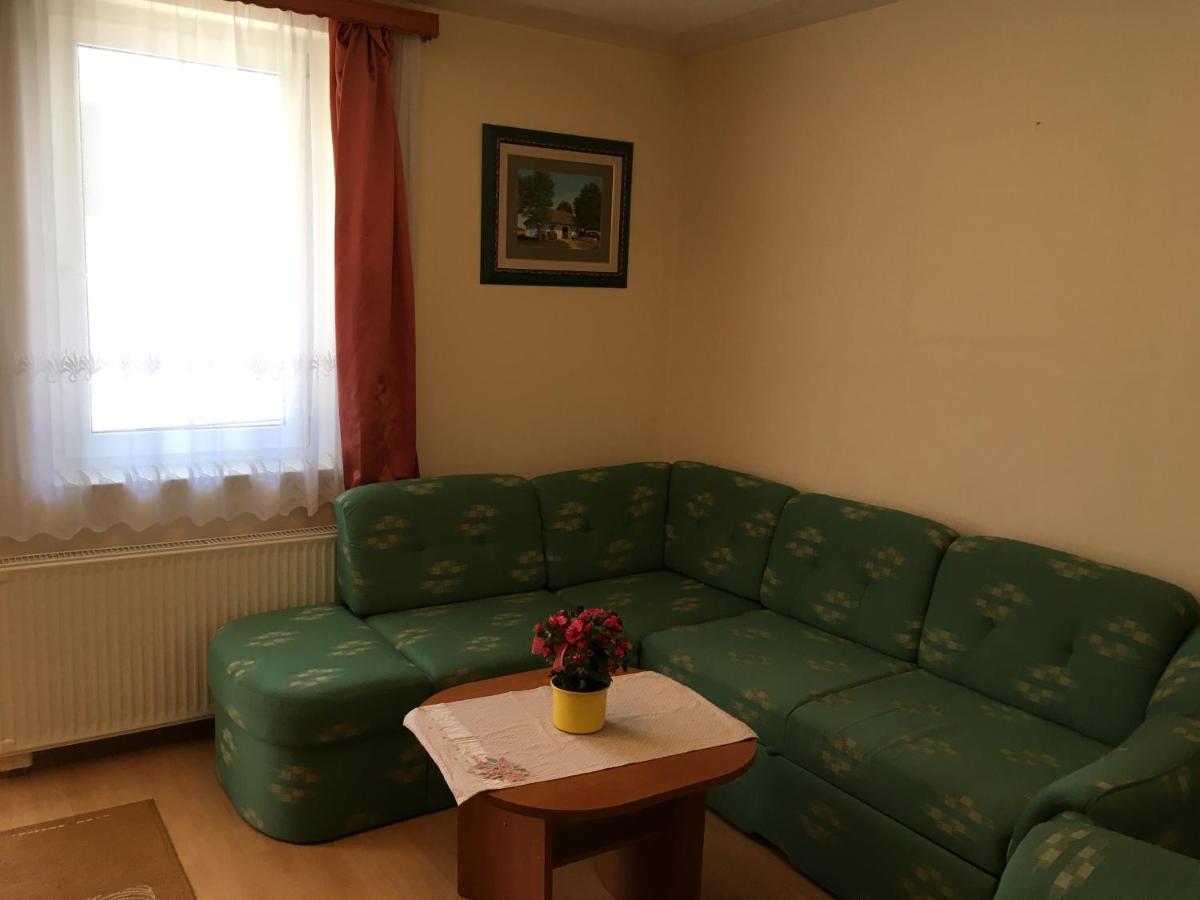 Apartmanhaz Cedrus 8 Залакарос Екстериор снимка